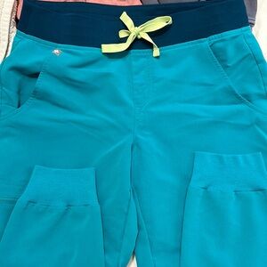 FIGS Zamora Jogger (Reg Waist / Reg Length). Limited Edition Teal.